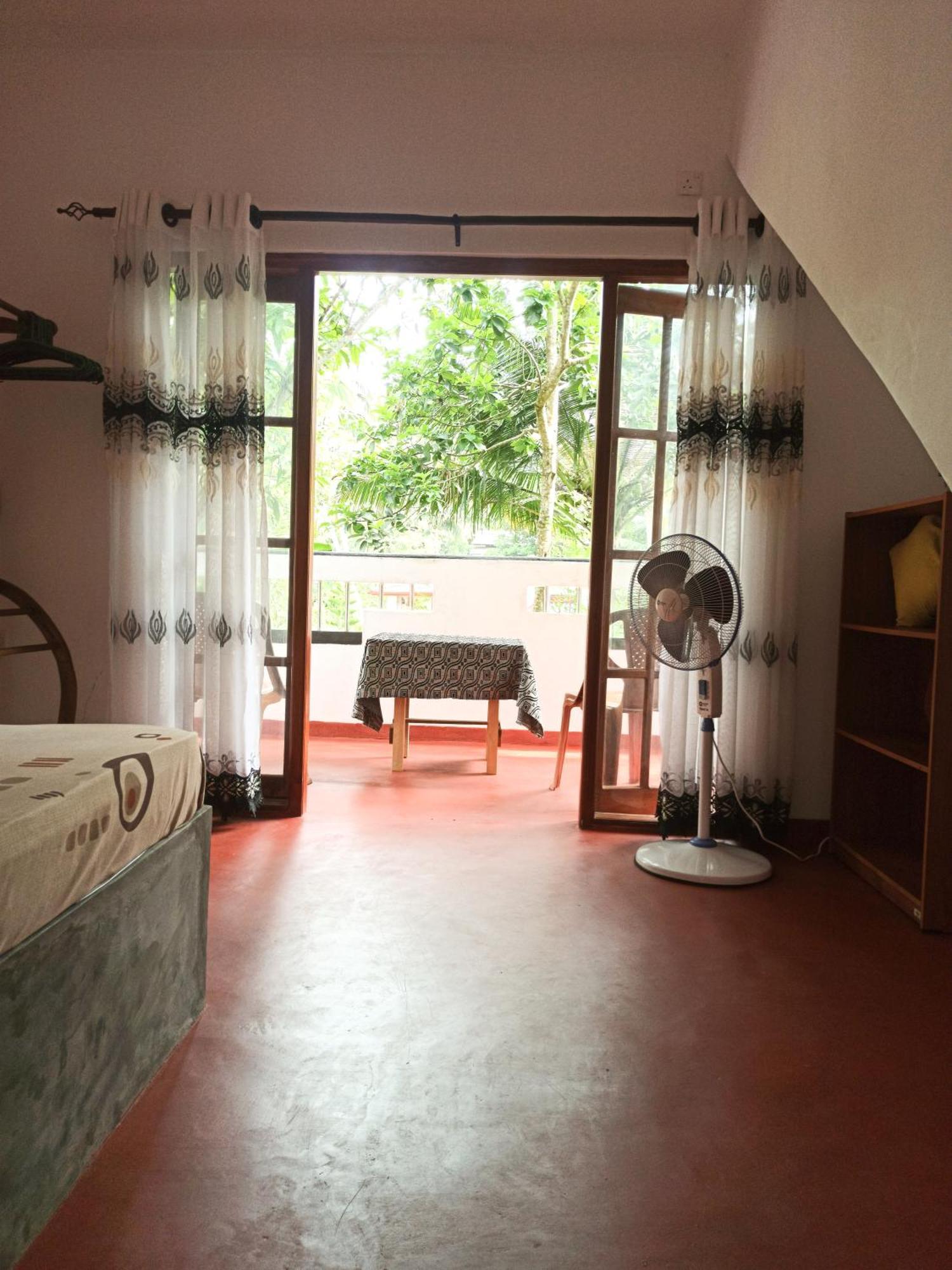 Maneesha Guest House Велігама Екстер'єр фото