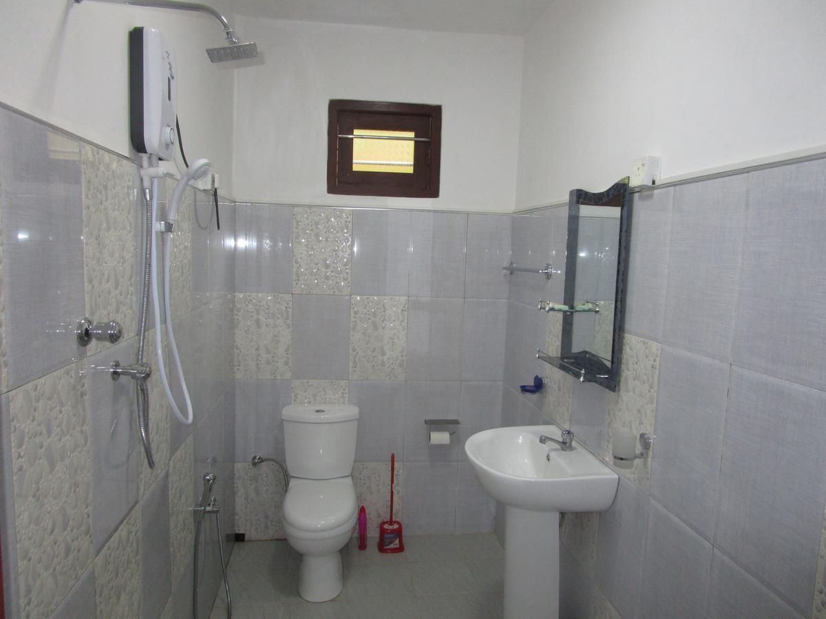Maneesha Guest House Велігама Екстер'єр фото